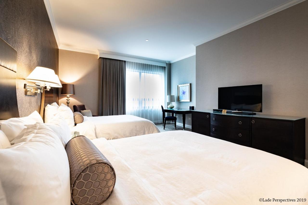 La Banque Hotel Homewood Экстерьер фото