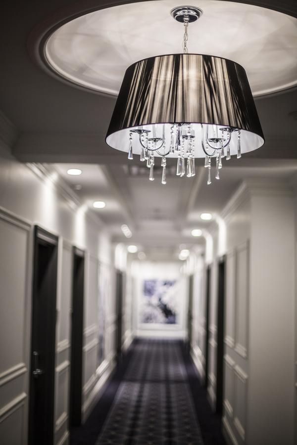 La Banque Hotel Homewood Экстерьер фото