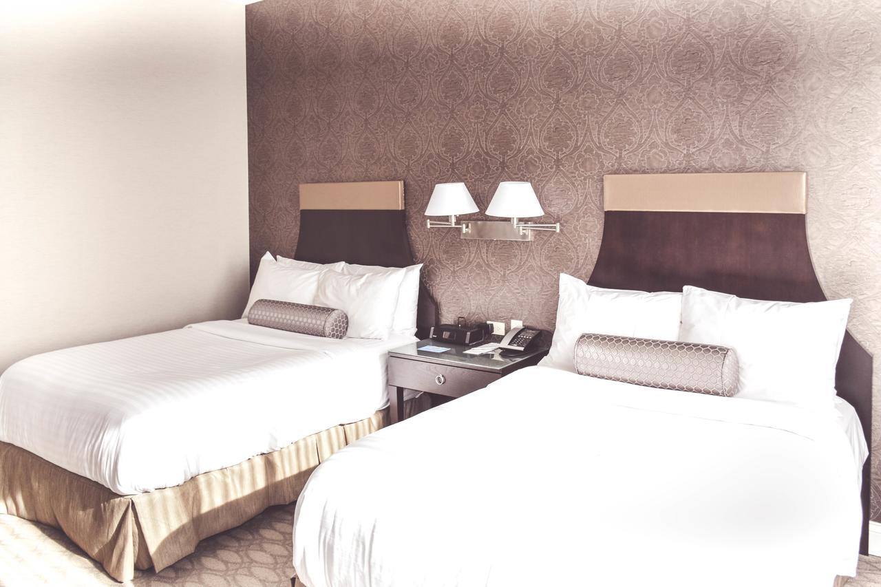 La Banque Hotel Homewood Экстерьер фото