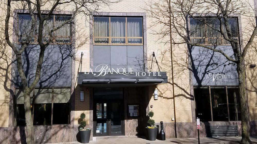 La Banque Hotel Homewood Экстерьер фото